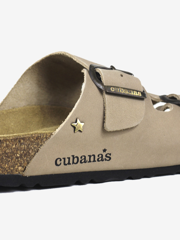 Chinelos Cubanas em Pele Beige com Duas Tiras