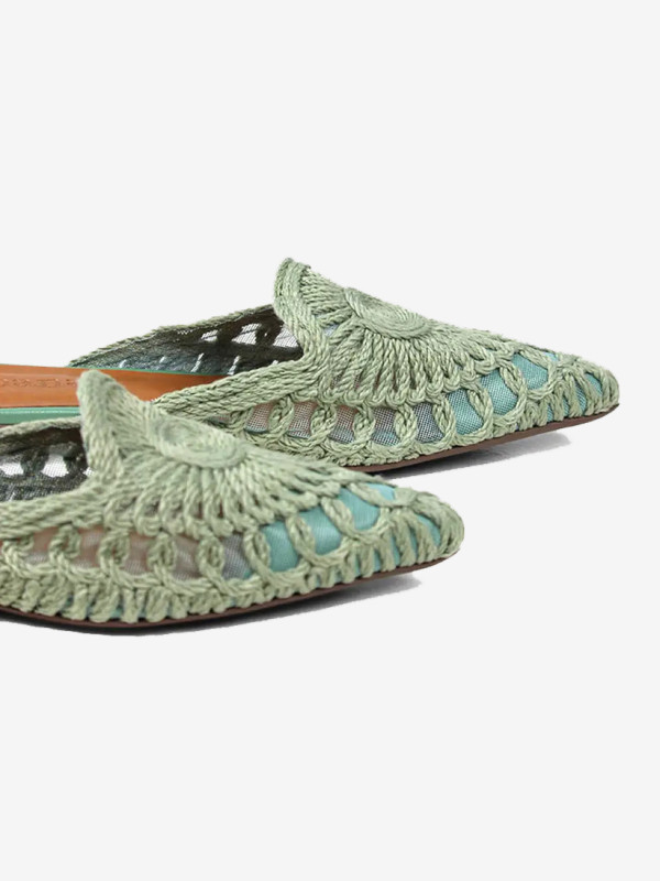 Mules Cubanas em Crochet Verde e Biqueira Fina