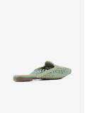 Mules Cubanas em Crochet Verde e Biqueira Fina
