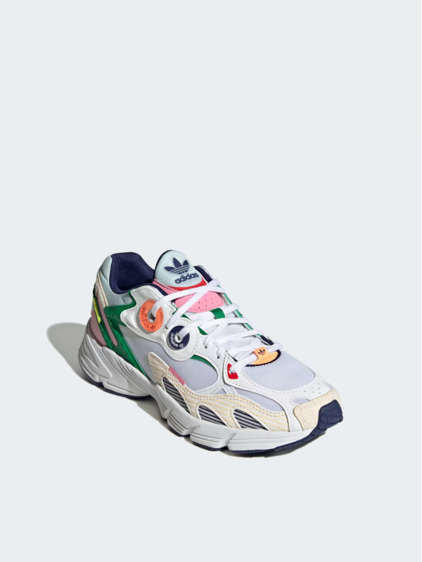 Sapatilha Adidas Astir