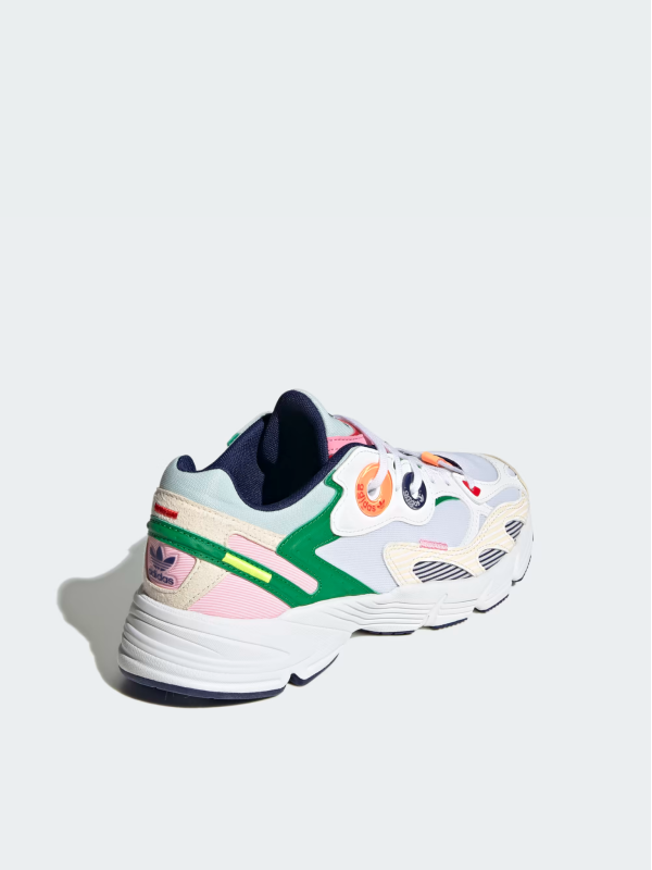 Sapatilha Adidas Astir