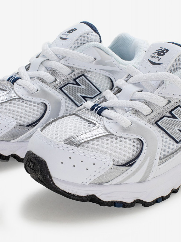 Sapatilhas New Balance IZ530